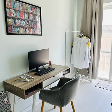 Designer 10min Walk Balluta Апартаменты Сент Джулианс