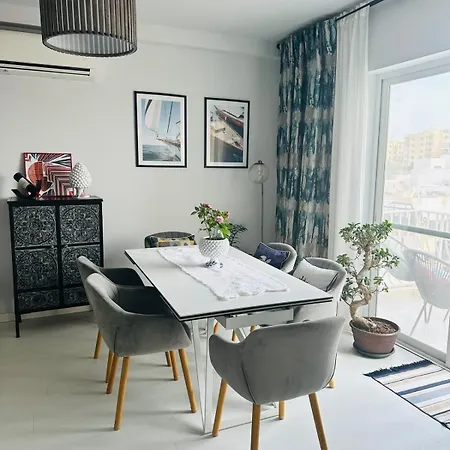 Designer 10min Walk Balluta Apartament *