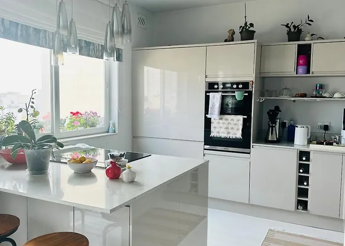 Designer 10min Walk Balluta Apartment