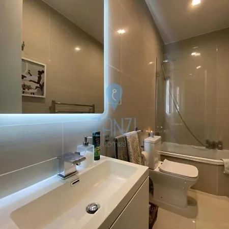 Apartman Designer 10min Walk Balluta San Ġiljan